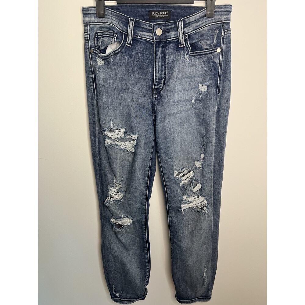 Judy Blue Boyfriend Fit 5/27 Distressed Medium Wash Skinny Jeans Chic